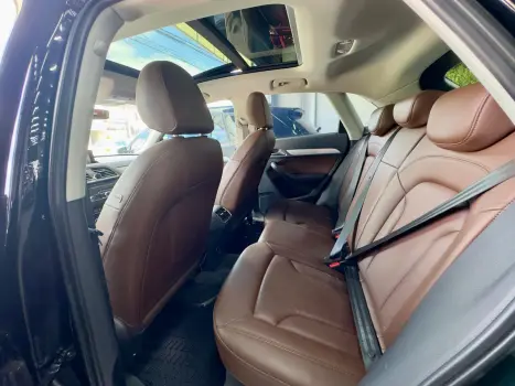 Q3 2.0 TFSI Ambition Quattro