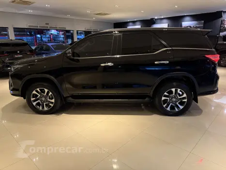 HILUX SW4 2.8 D-4d Turbo SRX Platinum 7L 4X4