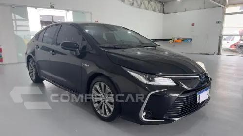 COROLLA 1.8 VVT-I Hybrid Altis