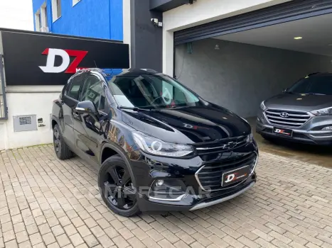 TRACKER 1.4 16V Turbo Midnight