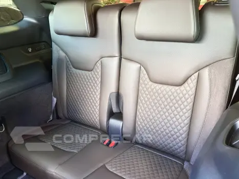 COMMANDER 1.3 T270 TURBO FLEX OVERLAND AT6