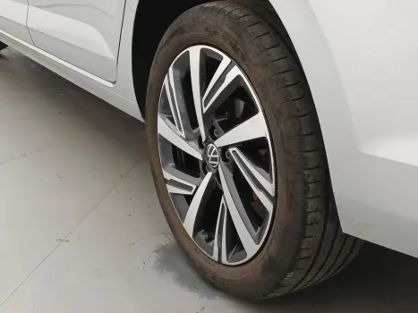 VIRTUS 1.0 200 TSI HIGHLINE AUTOMÁTICO