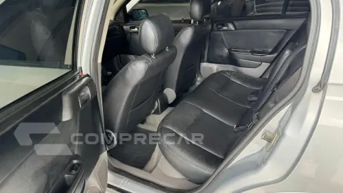 ASTRA 2.0 MPFI CD Sedan 8V