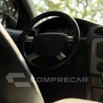 FOCUS 1.6 SE Hatch 16V
