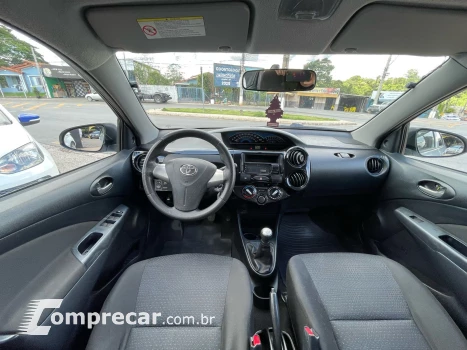 ETIOS 1.5 X Sedan 16V