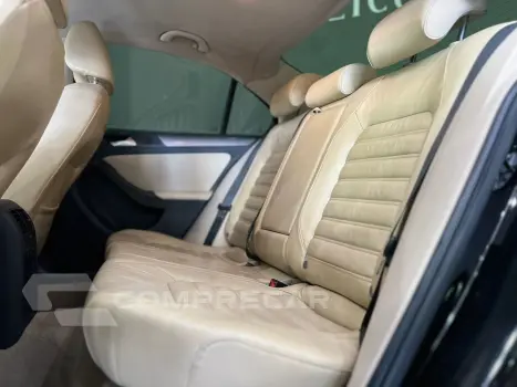 JETTA 2.0 TSI HIGHLINE 211CV GASOLINA 4P TIPTRONIC