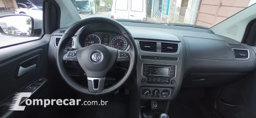 Volkswagen Fox highline 1.6 4 portas