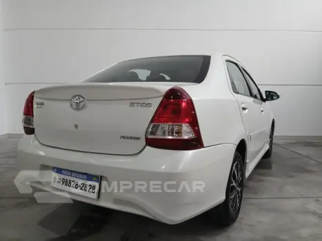 ETIOS SEDAN - 1.5 PLATINUM SEDAN 16V 4P AUTOMÁTICO