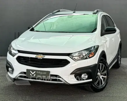 CHEVROLET ONIX 1.4 MPFI Activ 8V 4 portas