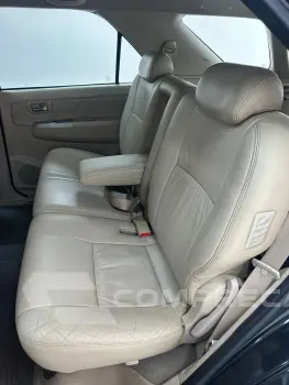 HILUX SW4 2.7 VVT-I SRV 7L 4X4