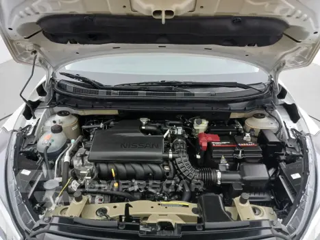 KICKS PLAY 1.6 16V FLEXSTART SENSE XTRONIC