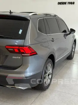 Tiguan 1.4 250 TSI TOTAL FLEX ALLSPACE COMFORTLINE TURBO AUT