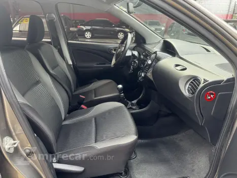 Etios Sedan 1.5 16V 4P FLEX XS