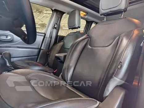 Renegade 1.8 16V Flex Limited 4P Automático