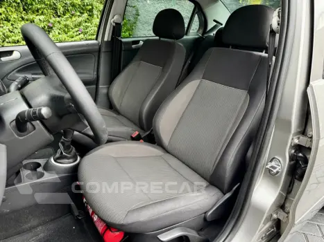 VOYAGE 1.0 MI 8V FLEX 4P MANUAL