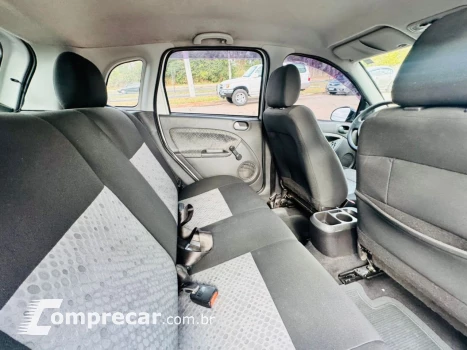 FIESTA 1.6 MPI Class Hatch 8V