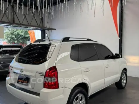 TUCSON - 2.0 MPFI GLS 16V 143CV 2WD 4P AUTOMÁTICO