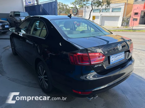 JETTA 2.0 TSI Highline 211cv
