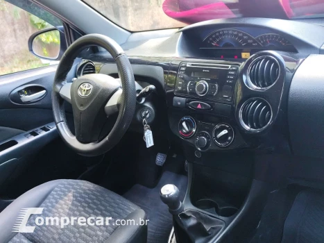 ETIOS 1.5 XS 16V FLEX 4P MANUAL