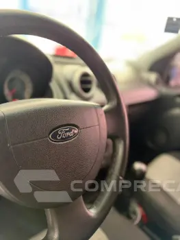 FIESTA 1.6 MPI Class Sedan 8V