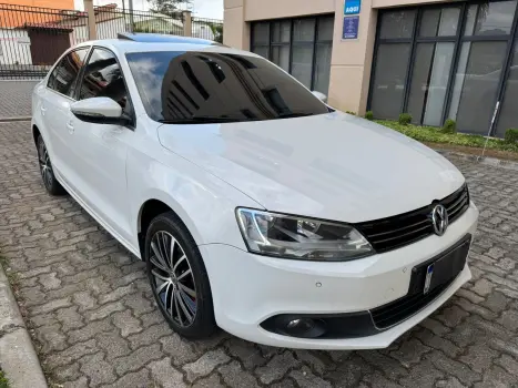 JETTA 2.0 TSI Highline 211cv