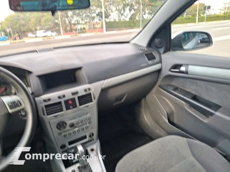 VECTRA 2.0 MPFI Elegance 8V