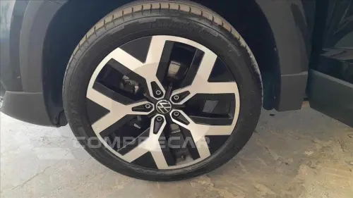 TAOS 1.4 250 TSI TOTAL FLEX HIGHLINE AUTOMÁTICO