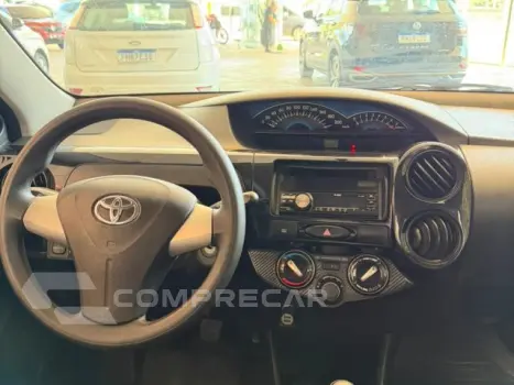 ETIOS HATCH - 1.3 X 16V 4P MANUAL