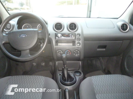 FIESTA 1.6 MPI Class Sedan 8V