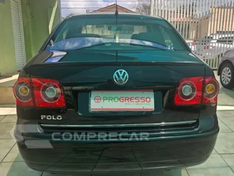 POLO SEDAN - 1.6 MI COMFORTLINE 8V 4P MANUAL