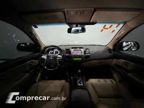 Hilux SW4 3.0 TDI 4x4 SRV 5L