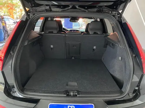 XC40 T5 RDESIGN (HIBRIDO)