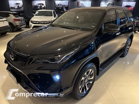 Toyota HILUX SW4 2.8 D-4d Turbo SRX Platinum 7L 4X4 4 portas