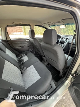 FIESTA 1.6 MPI Class 8V