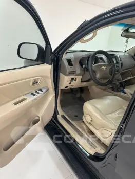 HILUX SW4 2.7 VVT-I SRV 7L 4X4