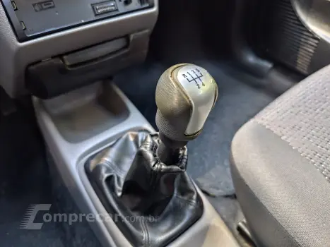 CLASSIC 1.0 MPFI LS 8V FLEX 4P MANUAL