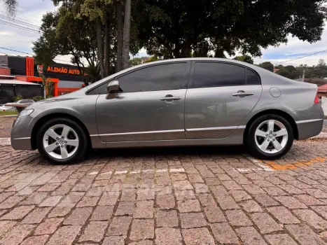 Civic Sedan LXS 1.8/1.8 Flex 16V Aut. 4p