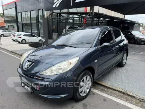 PEUGEOT 207 1.4 XR 8V 4 portas