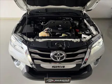 HILUX SW4 2.8 SRX DIAMOND 4X4 7 LUGARES 16V TURBO