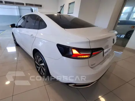 Virtus 1.0 4P 200 TSI FLEX HIGHLINE AUTOMÁTICO