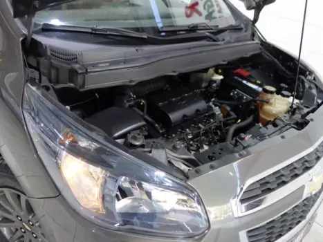 SPIN - 1.8 ADVANTAGE 8V 4P AUTOMÁTICO