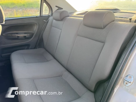 VOYAGE 1.0 MI 8V FLEX 4P MANUAL