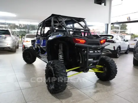 RZR XP 4 1000 4X4 (UTV)