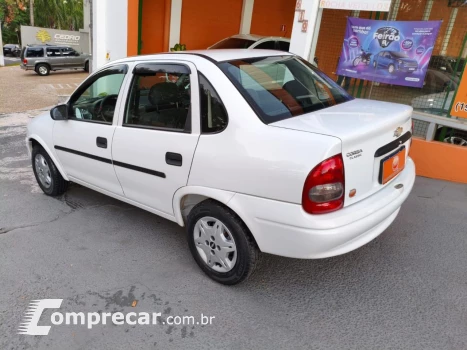 Corsa Sedan 1.0 4P VHC