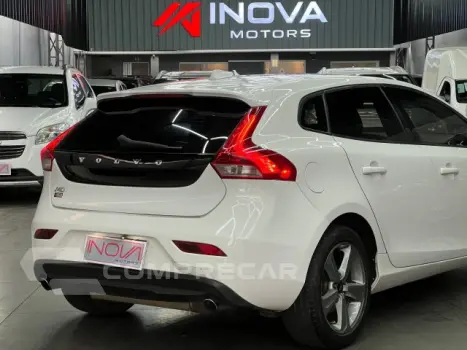 V40 - 2.0 T4 DYNAMIC TURBO 4P AUTOMÁTICO