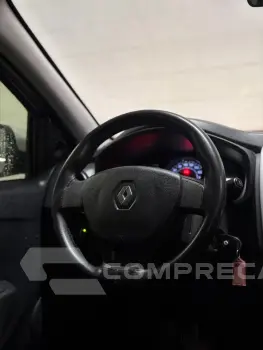 Logan Authentique 1.0 12V SCe (Flex)