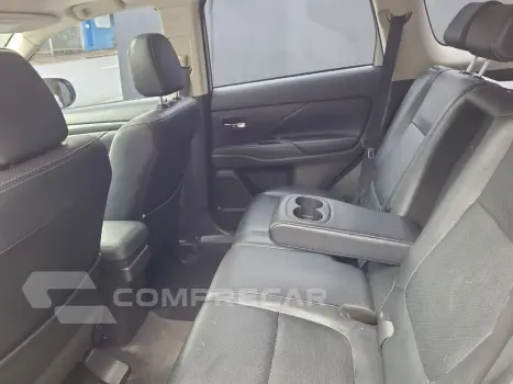 OUTLANDER 2.0 16V 160cv Aut.