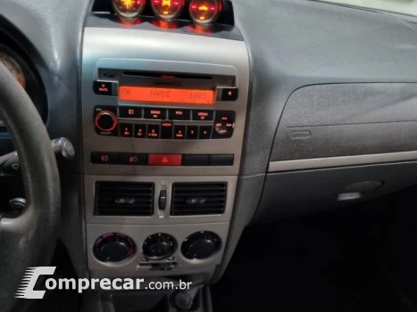 Fiat STRADA - 1.8 MPI ADVENTURE CD 16V 2P MANUAL 2 portas