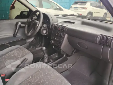 Corsa Sedan 1.6 4P SUPER