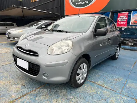 NISSAN March 4 portas